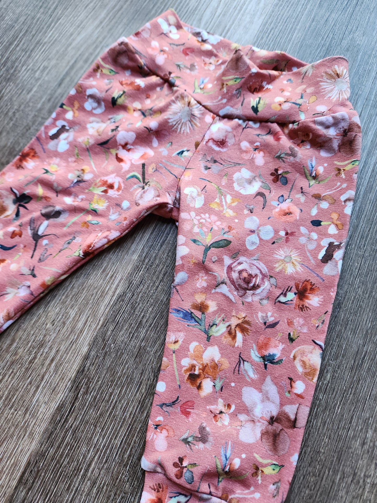 Mauve Floral Leggings