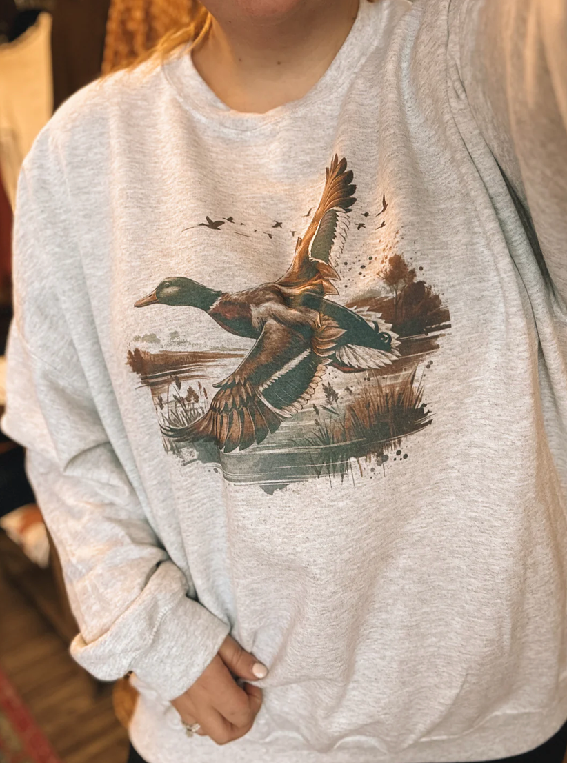 Vintage Duck Mallard Graphic Grey Gildan Crewneck