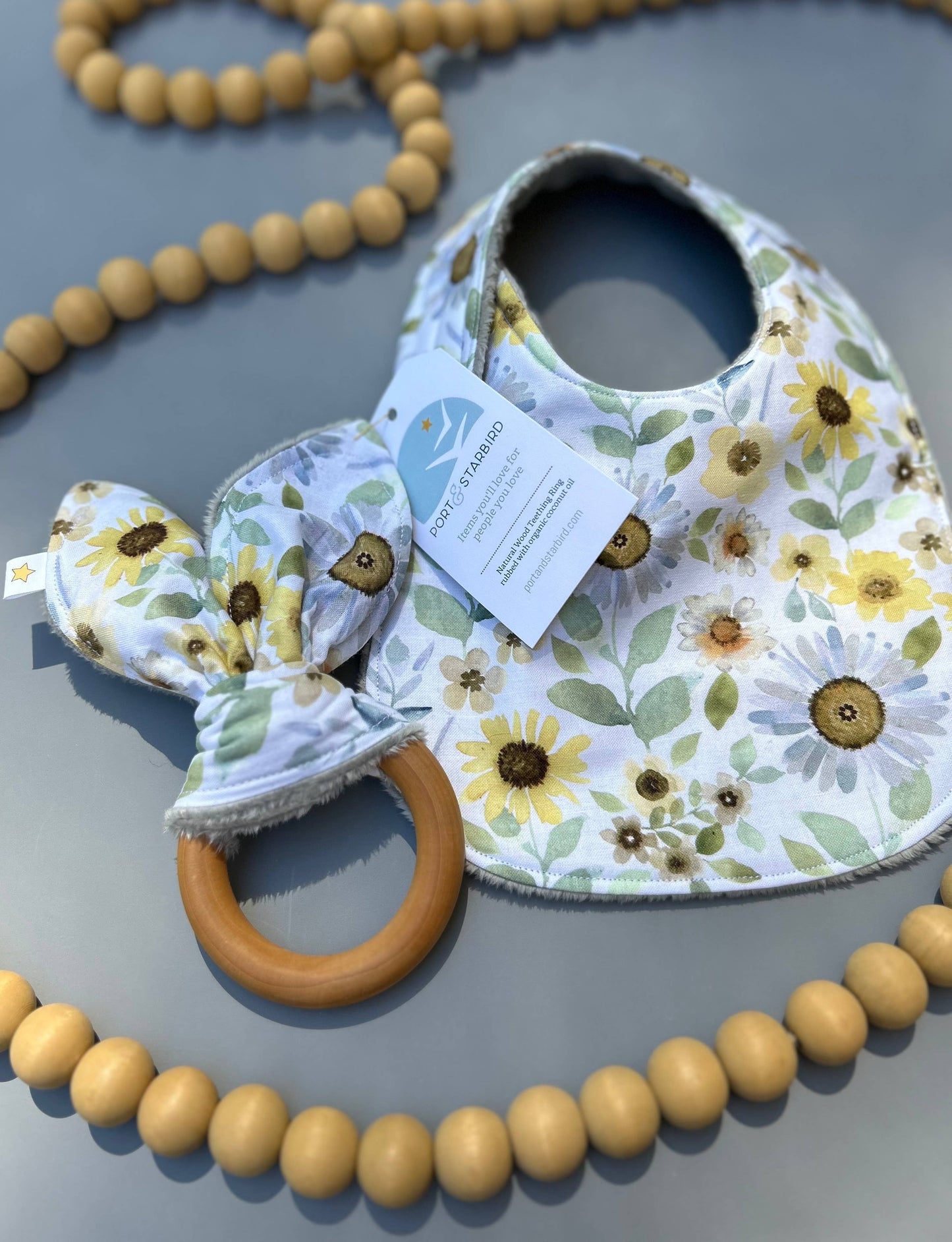 Floral Fields Crinkle teether