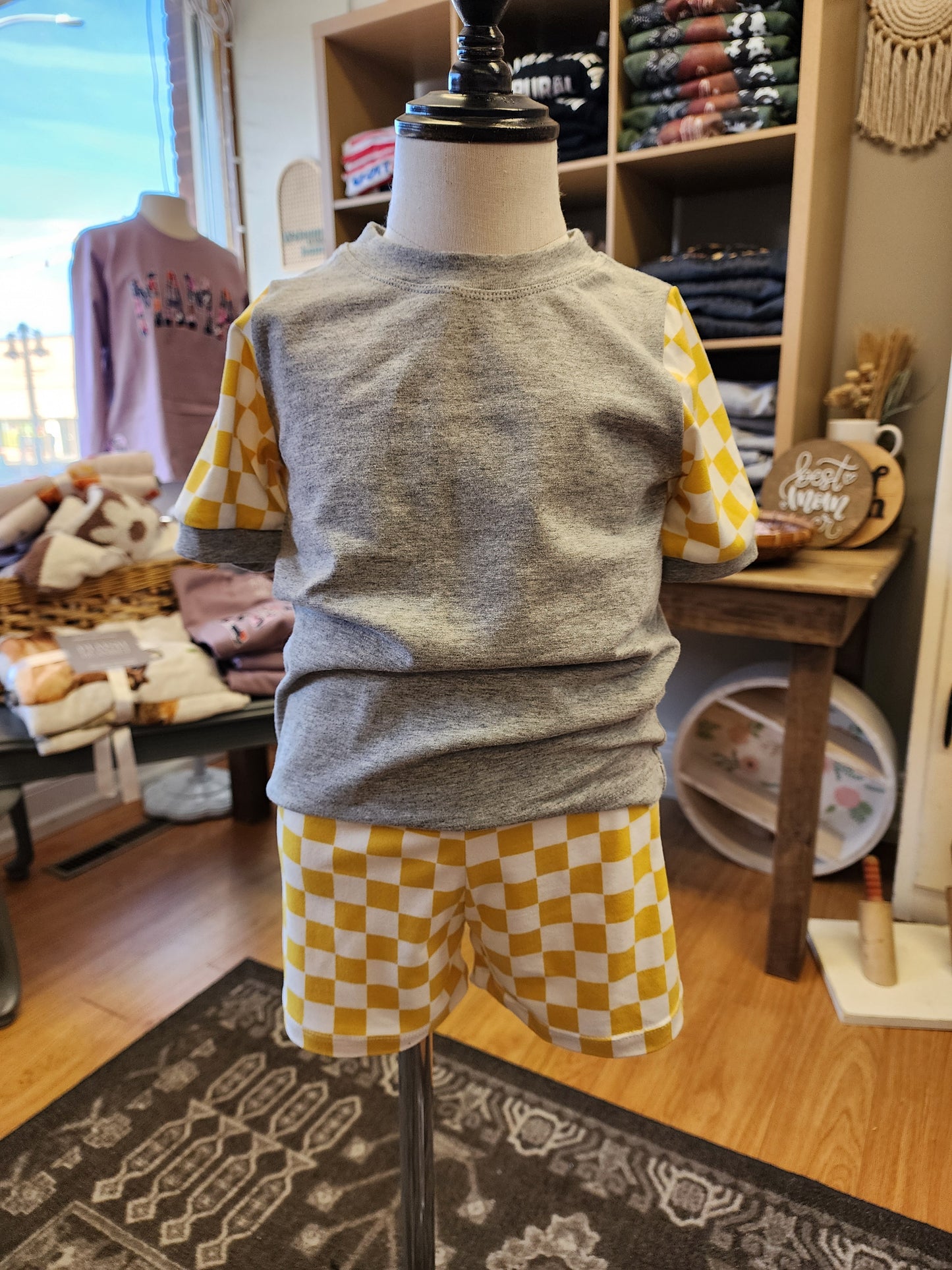 Yellow Checkered Set