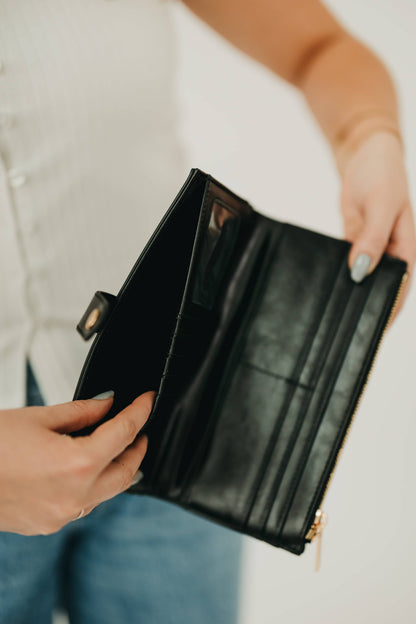 Essentials Carryall Wallet: Black