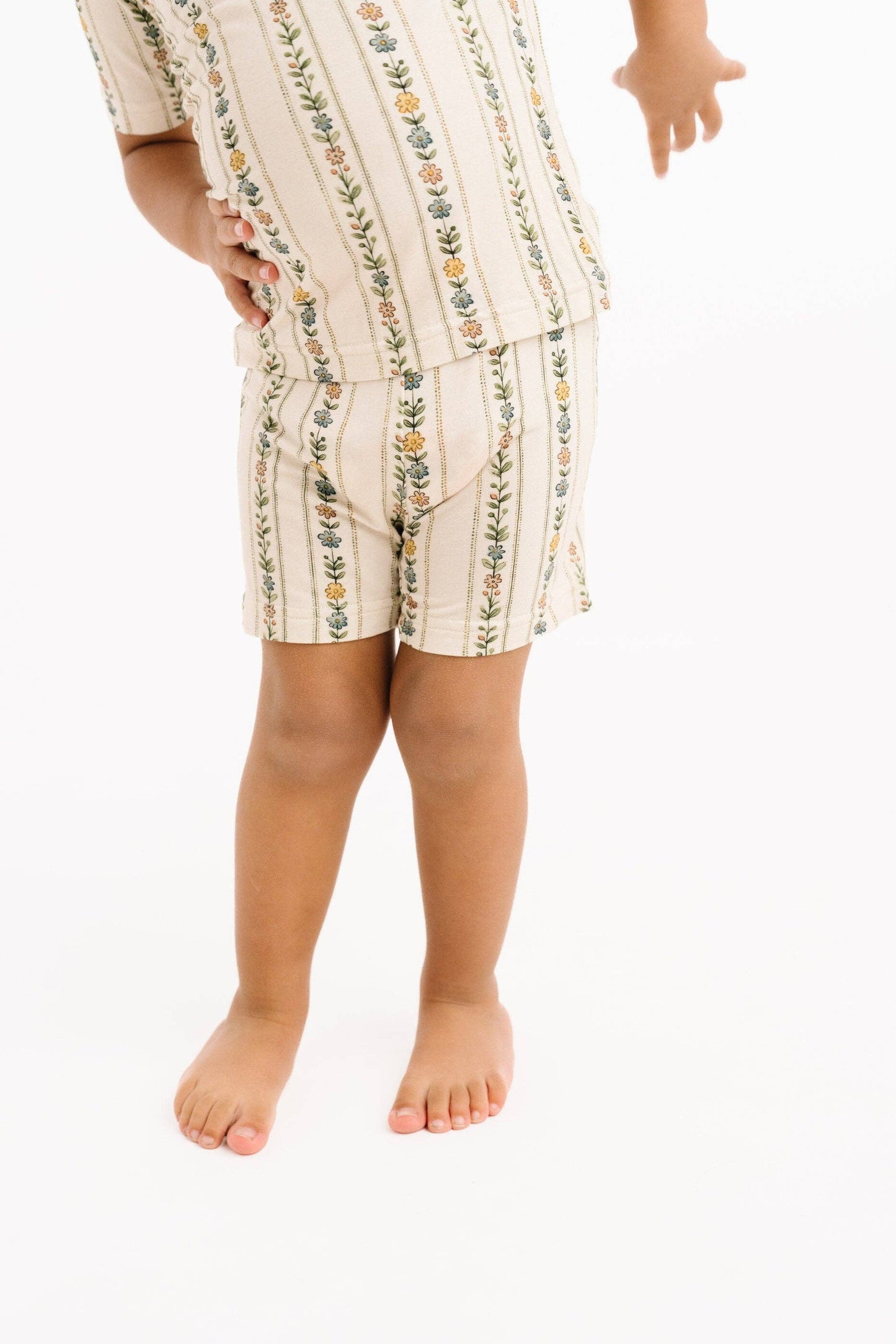 Dainty Daisy Bamboo Shorts Set