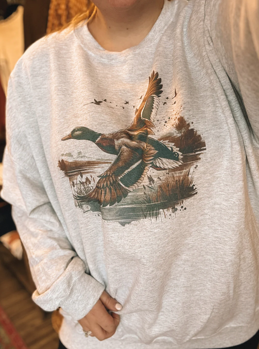 Vintage Duck Mallard Graphic Grey Gildan Crewneck