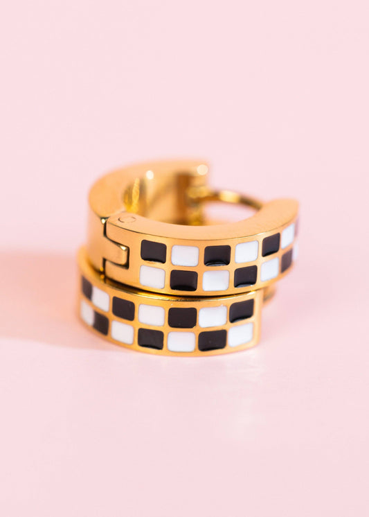Black/White Checkered Huggies