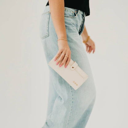 Essentials Carryall Wallet: Cream