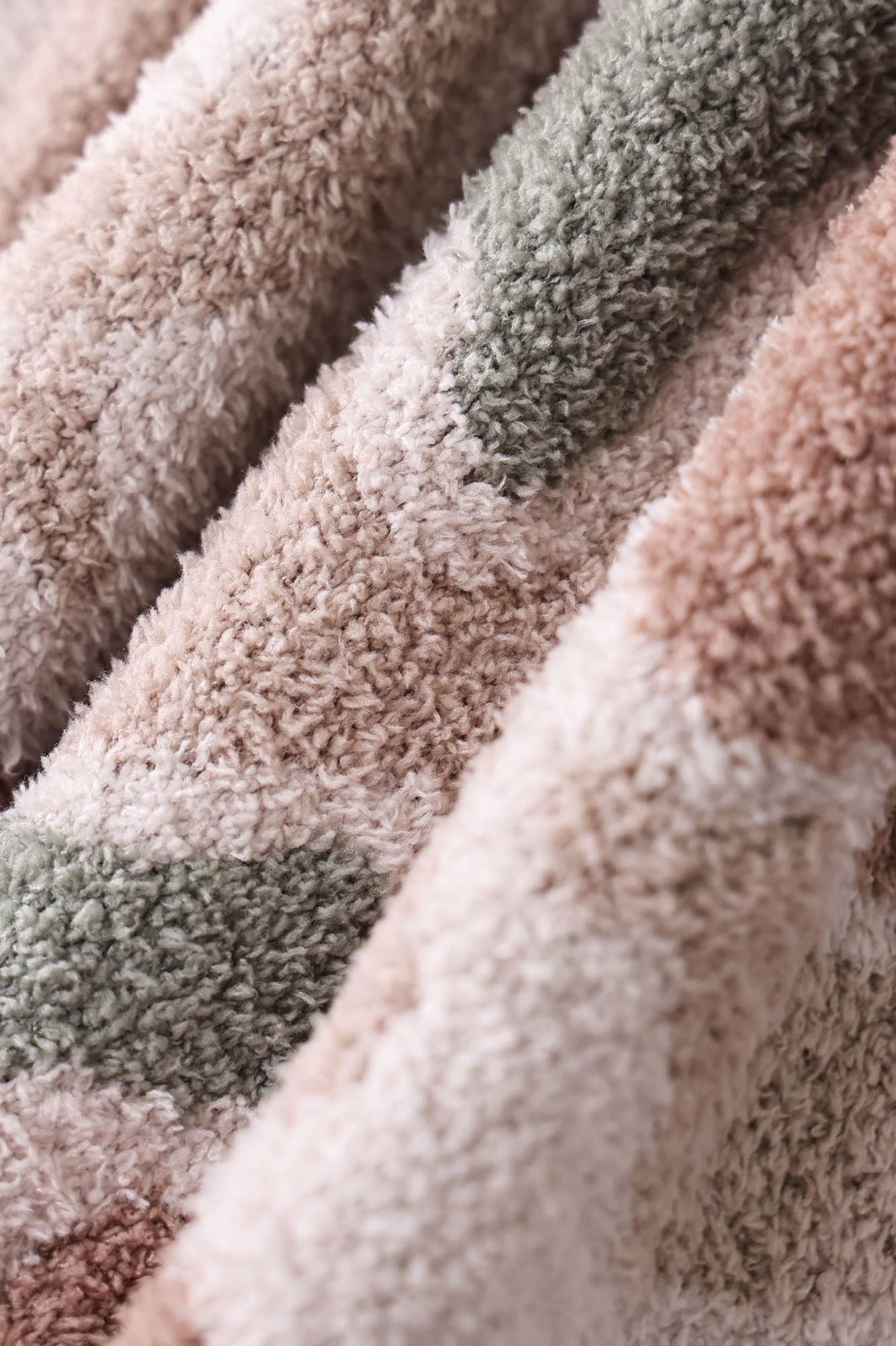Lux Camo Throw Blanket | Ultra Soft Cozy Camouflage Blanket