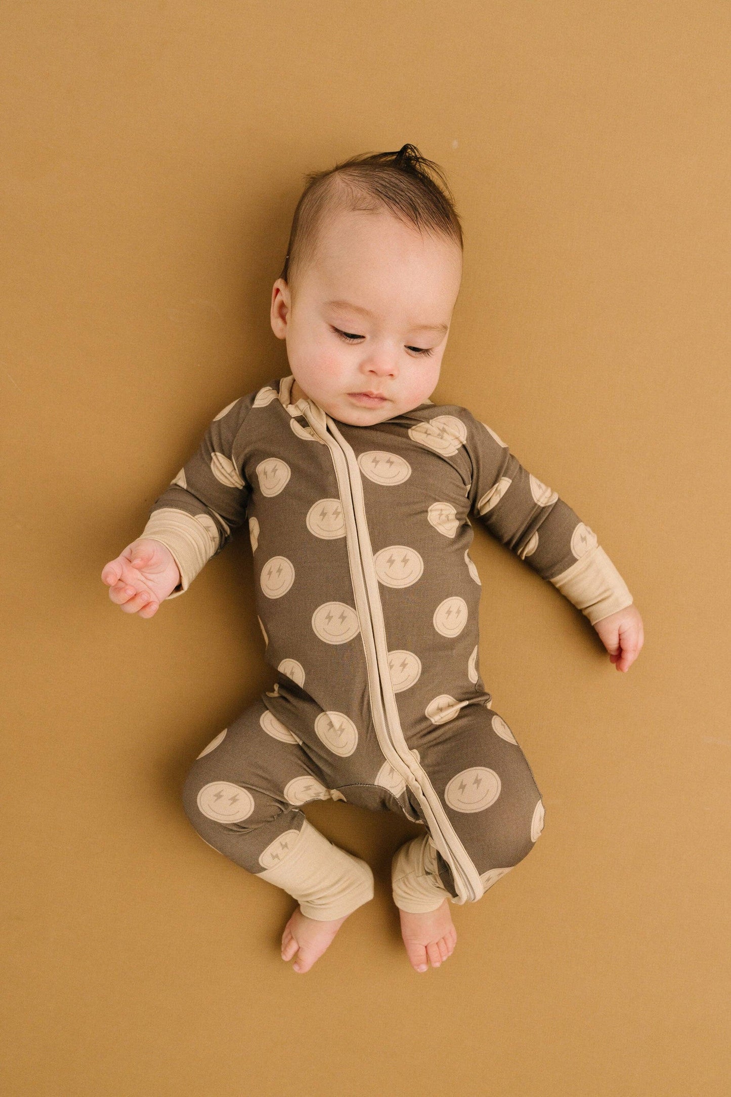 Neutral Smileys Bamboo Sleeper