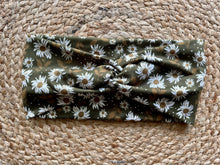 Load image into Gallery viewer, Sunflower Girl Knit Twist Headband
