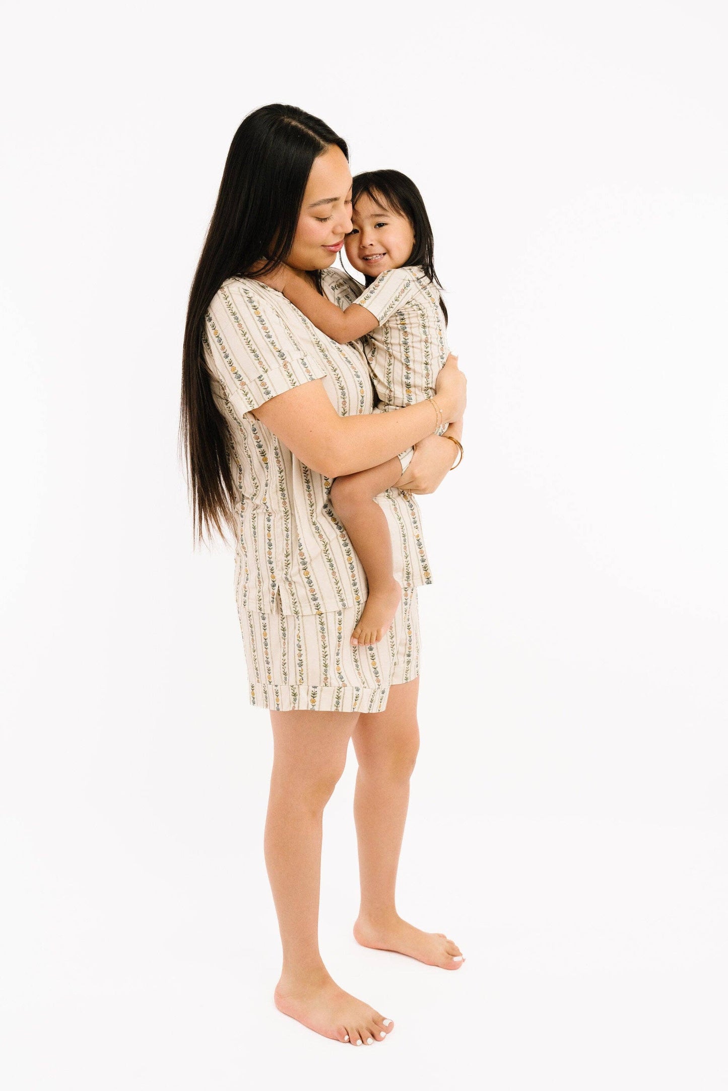 Dainty Daisy Bamboo Shorts Set