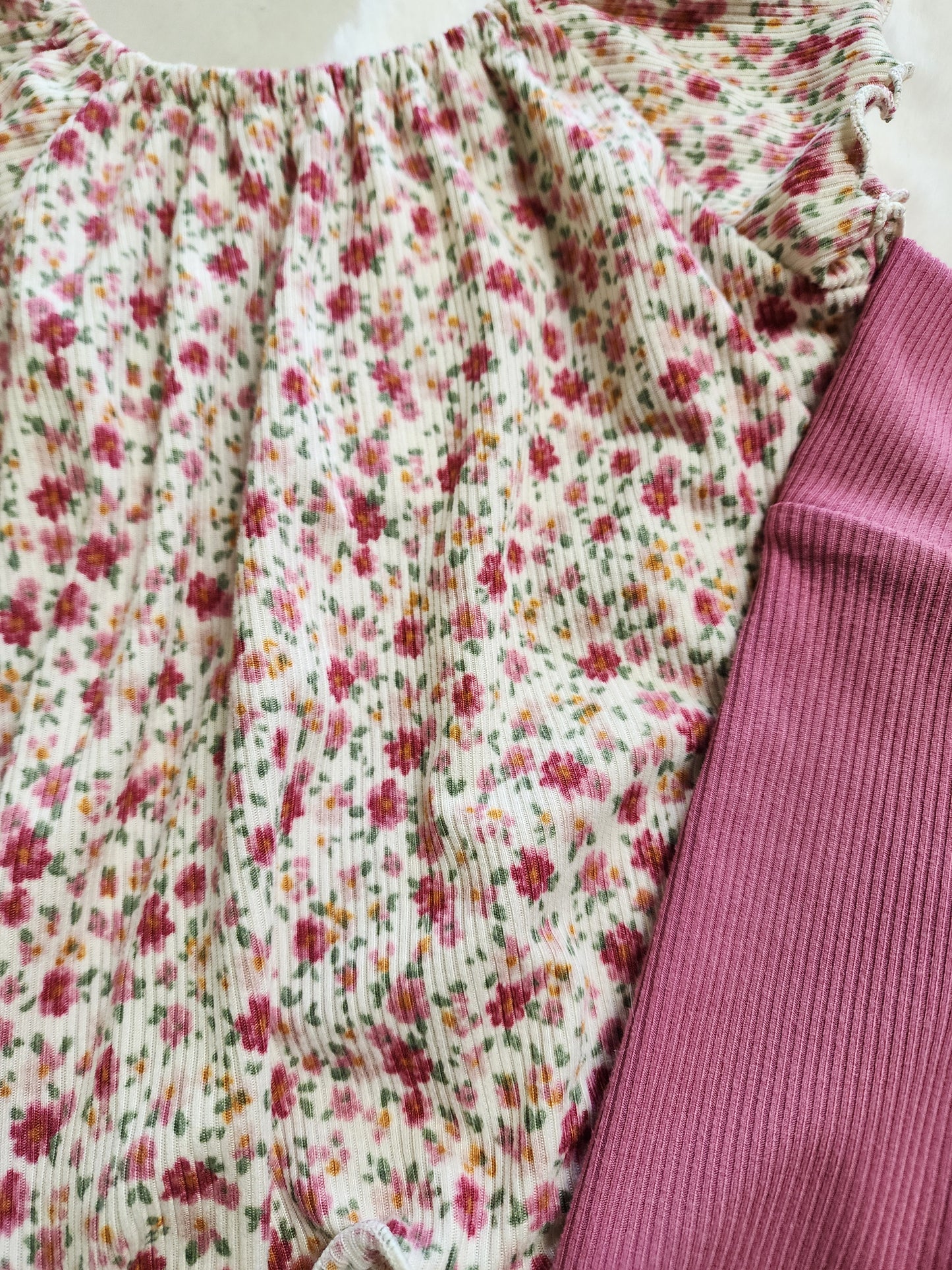 Ribbed Floral Flutter Sleeve