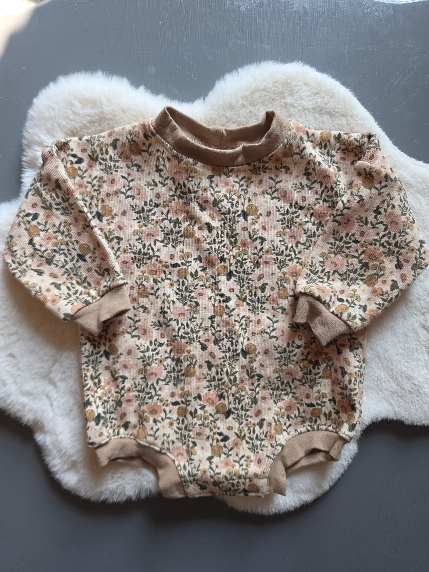Floral Ribbed Blubble Romper