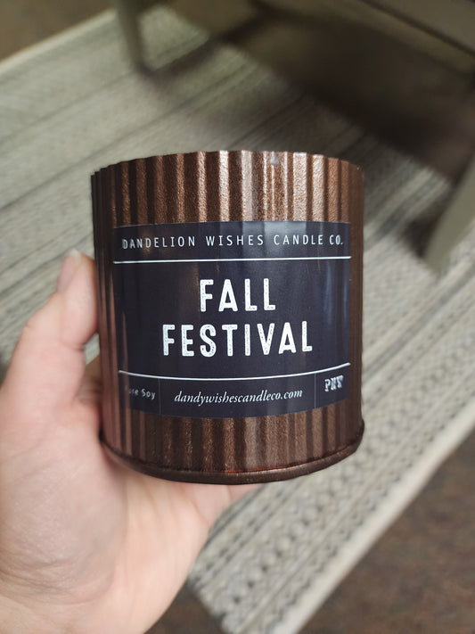 Fall Festival - Crisp green apple with butter and caramel with cream. AMAZING!