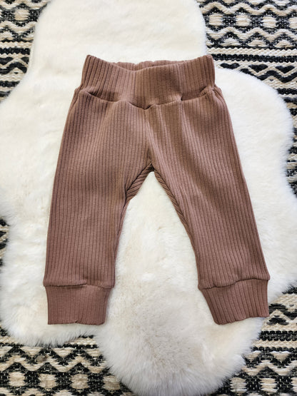 Mocha Ribbed Knit Legging