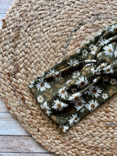 Load image into Gallery viewer, Sunflower Girl Knit Twist Headband
